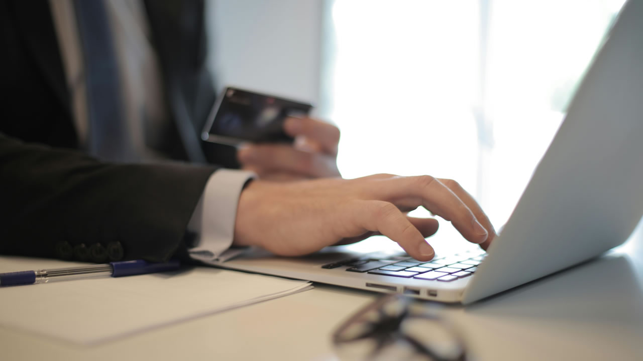 HVUT Refunds: How Truckers Can Claim Them